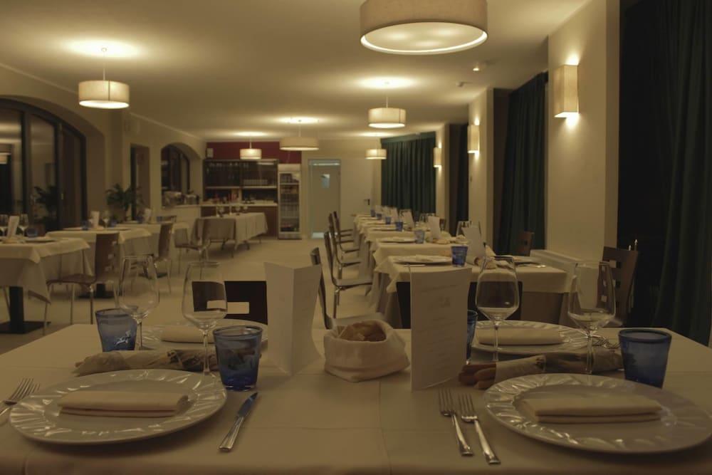 SPA Roero Relax Resort Canale Esterno foto